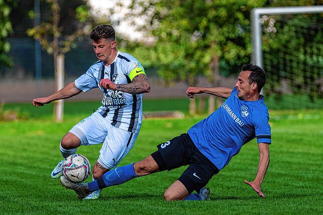 Bild 1: FC Wittlingen setzt sich mit 2:1 gegen die SG Mettingen-Krenkingen durch &ndash; und wir haben Bilder!
