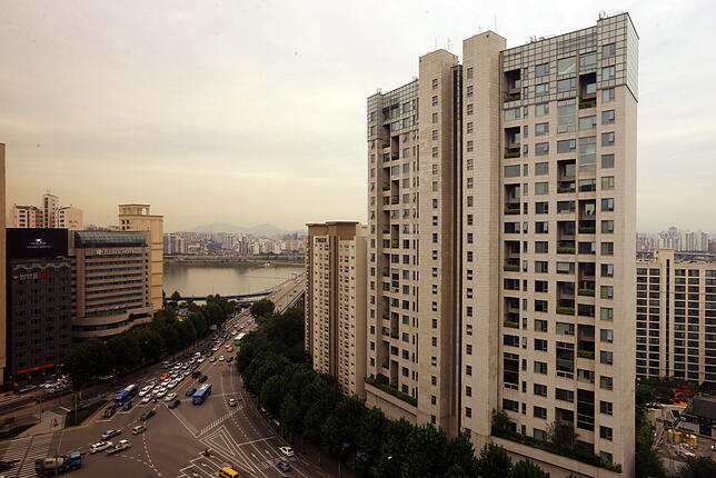 In dieser Luxuswohngegend im südkoreanischen Cheongdam-dong haben Borams Eltern ein fünfstöckiges Haus gekauft.