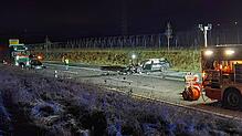 Der Unfall auf der B 31-neu bei Überlingen-Aufkirch forderte mehrere Schwerverletzte. Die beiden Autos prallten am Freitagabend mit ...