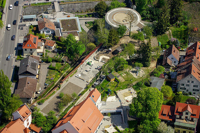 Bislang ist die Rosenobelschanze beim Bahnhof für die Öffentlichkeit nicht zugänglich, mit der Gartenschau wird sich das ändern. Die ...