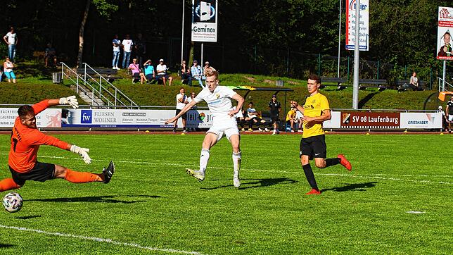 Tor, Tor, Tor, Tor: Benedikt Illmann erzielte insgesamt vier Treffer zum 7:3-Erfolg des SV 08 Laufenburg gegen den SC Wyhl. Hier lässt ...