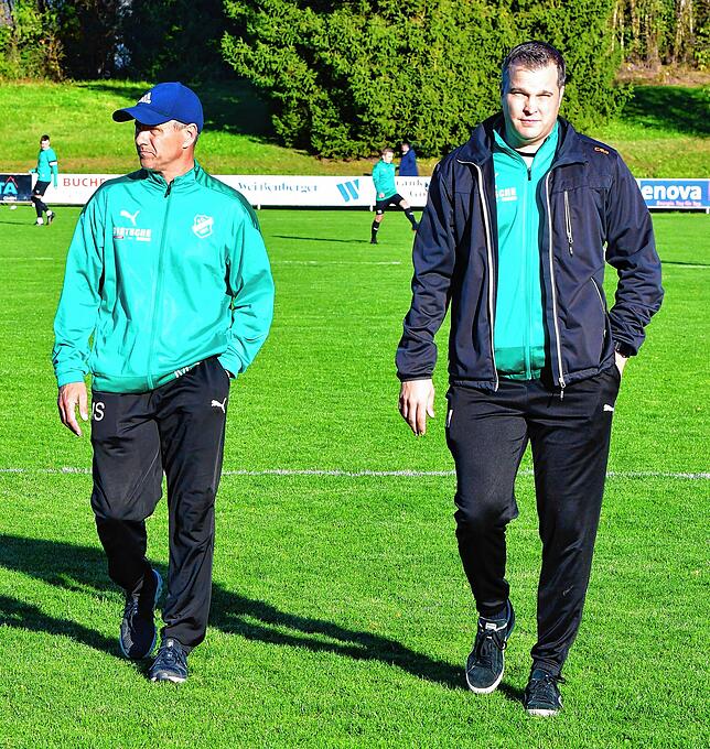 Bild 2: FC Zell übernimmt mit dem 2:1 beim FC Erzingen die Tabellenführung &ndash; und wir haben die Bilder!