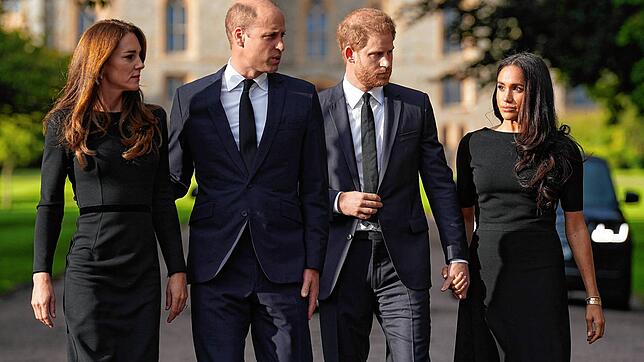 Catherine (l-r), Prinzessin von Wales, William, Prinz von Wales, Prinz Harry, Herzog von Sussex, und seine Frau Meghan, Herzogin von ...