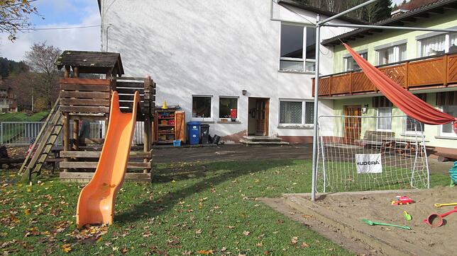 Im katholischen Kindergarten Lausheim (Bild) wird die verlängerte Öffnugnszeit ab Herbst angeboten, in der städtischen Einrichtung in ...