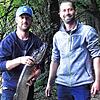 Stolz präsentieren Rafael Krefft (links) und Kevin Wagner ihren Fang.