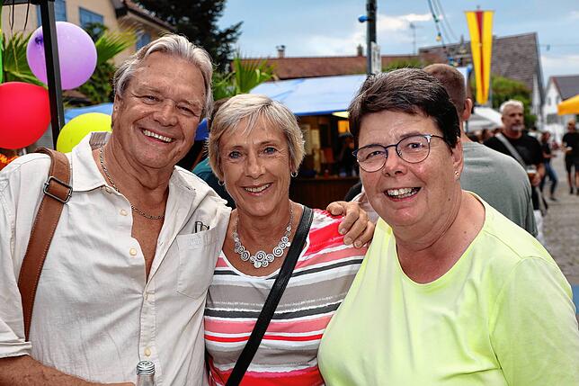 Bild 20: Party im Konstanzer Vorort: Auf dem Dingelsdorfer Herbstfest treffen sich Jung und Alt
