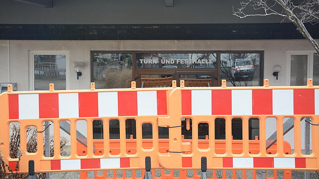 Die Sanierung der Turn- und Festhalle in Sipplingen kostet die Gemeinde knapp 2 Millionen Euro und viele Nerven.