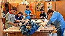 An Schnuppertagen können Schüler in der Kunstwerkstatt neue Techniken und Materialien ausprobieren. Bald findet hier die ...