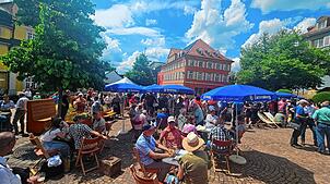 Am Sonntag, 1. Juni wird der Auftakt des Donauquellsommers auf dem Rathausplatz gefeiert.