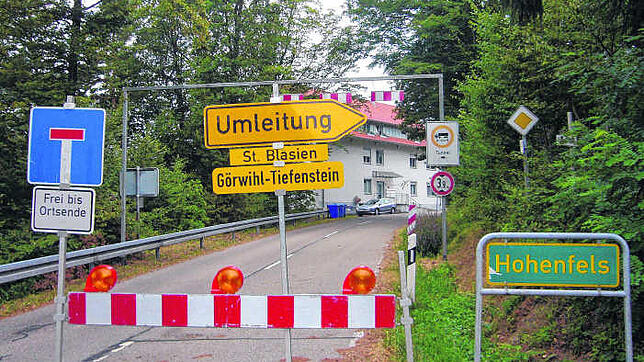 Seit Mai 2015 ist hier wegen Felssturzgefahr kein Durchkommen mehr. Bild: Archiv