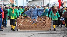 Sie feierten ihren 60. Geburtstag mit 36 befreundeten Narren- und Musikgruppen: der Narrenverein Kuckucks I-Hager aus ...