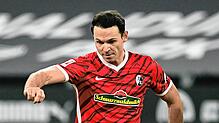 Er kann&lsquo;s mit links, mit rechts und vor allem mit dem Kopf: Nicolas &bdquo;Chicco&ldquo; Höfler spielt seine beste Saison im ...
