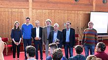 Charlotte Felbinger und Adrian Hamm von der Landeszentrale für politische Bildung (l.) moderierten die Gesprächsrunde mit Wolfgang ...