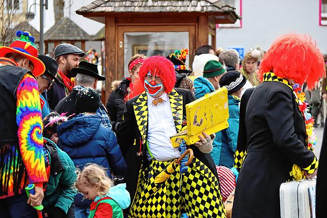 Bild 19: So schön ist der Fasnetmentigs-Umzug in Unterkirnach
