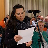 „Warum sehen sie Probleme bei einer neuen medizinischen Einrichtung?“Carolin Welsch, Bürgerin