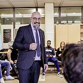 Nach einem Jugendfußballspiel in Litzelstetten musste die Polizei am Sonntag mit zwei Streifenwagen ausrücken. Ein 47-Jähriger hatte ...