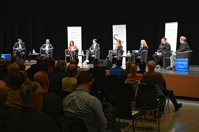 Bild 19: Podiumsdiskussion zur Bundestagswahl: Bilder aus der SÜDKURIER-Wahlarena in der Stadthalle Waldshut
