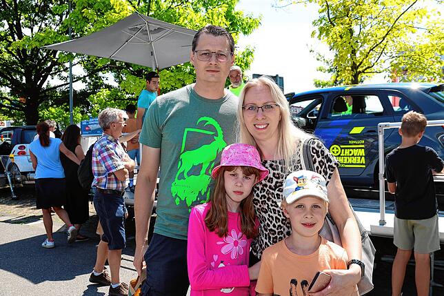 Bild 19: XXL-Hüpfburg, Kinderschminken, Entenrennen: So schön war das SÜDKURIER-Sommerfest (Teil 2)