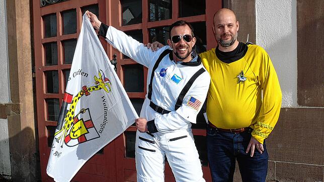 Die Beiden freuen sich schon auf das Narrenkonzert der Giraffen: Sebastian Späth (links) und der Giraffenpräsident Krischa Malow.