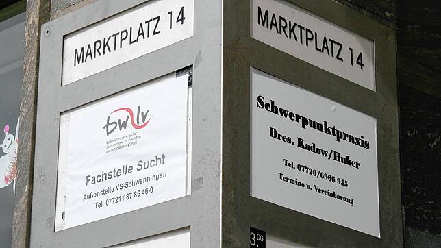 Zusammen mit der Fachstelle Sucht hat Winfried Kadow eine neuartige Suchtmedizin-Praxis mit psychosozialer Betreuung in Schwenningen ...