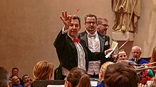 Sie sind närrische Multitalente, aber dirigieren können Anselm Säger (von vorne), Dominik Schaaf und Alexander Brüderle nicht. Deshalb ...