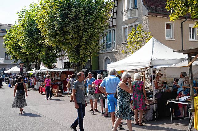 Bild 25: Bunte Vielfalt auf dem Marktplatz