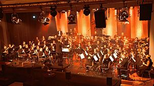 Bild : Stadtmusik landet mit Babylon Hüfingen einen Volltreffer – und das sind die Bilder des Abends