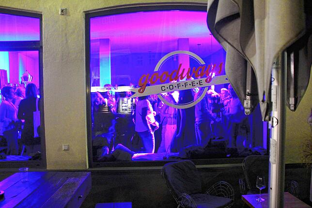 Bild 8: &bdquo;Überlingen tanzt&ldquo;: Bilder der Musiknacht &ndash; Teil 2