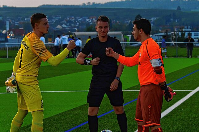 Bild 2: FC Erzingen besiegt den FC Schlüchttal mit 4:1 &ndash; und wir haben Bilder