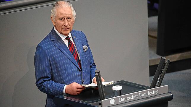 König Charles III. spricht am zweiten Tag seiner Deutschlandreise im Bundestag.