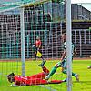 Der FC 08 Villingen (Torhüter Andrea Hoxha) hatte beim FC Homburg nichts zu bestellen und unterlag mit 0:6.