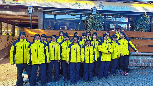Die Mannschaft des Fördervereins Special Olympics Hochrhein in ihren neuen Skijacken.