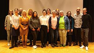 Beim Vortrag zum Thema Medienkonsum im Milchwerk: (von links) Deborah Trommer, Sonnenrainschule, Susanne Pröll, Grundschule ...