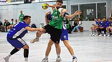 Der TV Ehingen (in der Bildmitte Yannik Sauter am Ball) spielt bei der HSG Mimmenhausen/Mühlhofen, der TuS Steißlingen (links Lennart ...