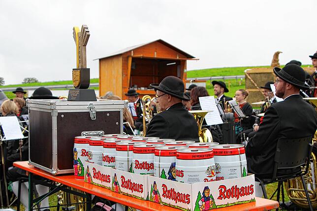 Bild 9: Bilder vom 12. Strohskulpturen-Wettbewerb in Verbindung mit dem 25. Kürbismarkt