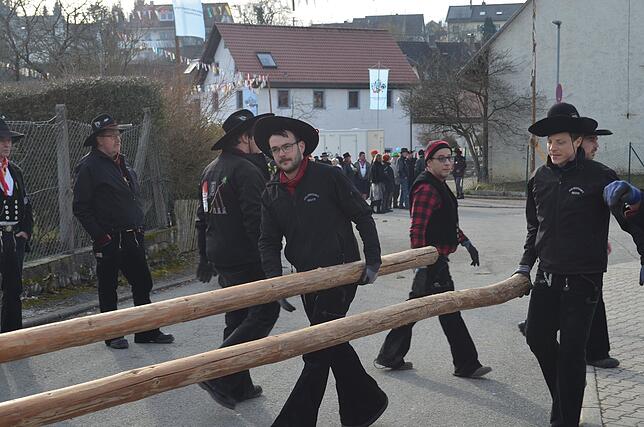 Bild 24: Bilder von den Narrentagen in Eigeltingen &ndash; Der Narrenbaum
