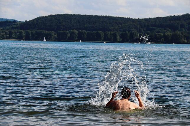 Bei einer Hitzewelle wie dieser bringt nur noch der See die nötige Abkühlung.