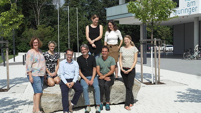 Das Bachäcker-Team freut sich auf das gemeinsame Sommerfest rund um das Haus am Teuringer am Samstag (von links): Sabine Römhild ...