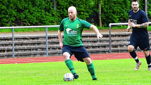 Abstieg steht fest: Nico Karlin brachte den SV Herten II gegen den SV Todtnau zwar in Führung, doch am Ende reichte es nur zu einem 2:2.
