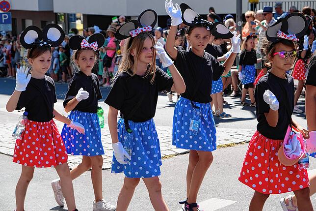 Die Bodenseeschule reist ins Disneyland.