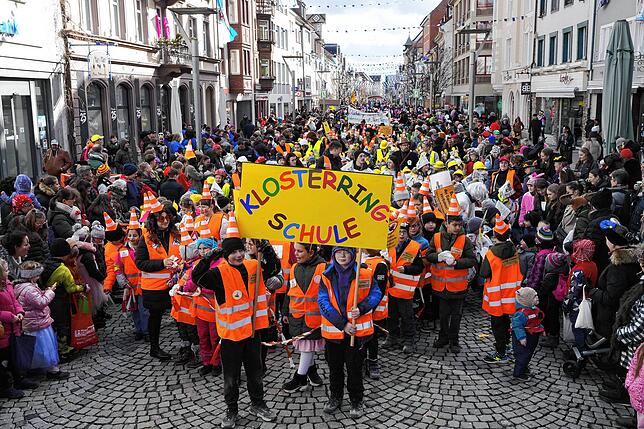Bild 10: Die besten Bilder vom Schmutzigen Donnerstag in Donaueschingen: Kinderumzug begeistert!