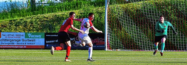 Bild 17: FC RW Weilheim setzt sich mit 5:2 gegen den FC Hochrhein durch &ndash; und wir haben Bilder!
