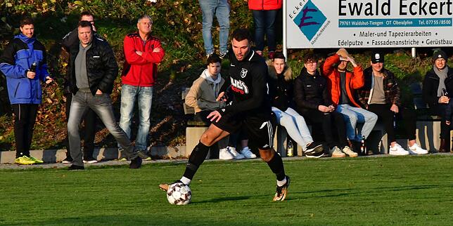 Bild 3: SV Buch besiegt den FC Erzingen mit 2:0 &ndash; und wir haben Bilder!