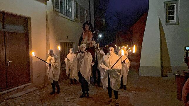 Bild 27: Unglaubliche Bilder: Der Böög geht in Bad Säckingen in Flammen auf!