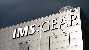 Fassade des Villinger Werks von IMS Gear. Das Unternehmen stellt etwa automatische Kofferraumverriegelungen für Autos her.