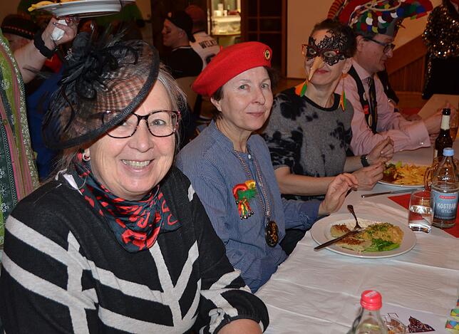 Bild 8: Unvergesslich! So feierte Markdorf den Dreckkübelgschwätz 2025 – Fasnet pur in der Stadthalle!