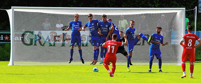 Bild 3: Die besten Bilder vom Pokal-Derby zwischen dem FC Radolfzell und dem 1. FC Rielsingen-Arlen