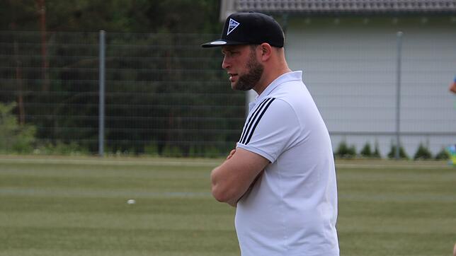 Sebastian von Au, Trainer des FV Tennenbronn,