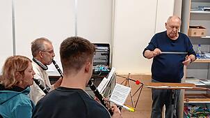 Wechsel am Dirigentenpult: Raimund Kraml dirigiert seit November 2024 die Trachtenkapelle Todtmoos. Bild: Andreas Böhm