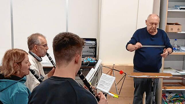 Wechsel am Dirigentenpult: Raimund Kraml dirigiert seit November 2024 die Trachtenkapelle Todtmoos. Bild: Andreas Böhm